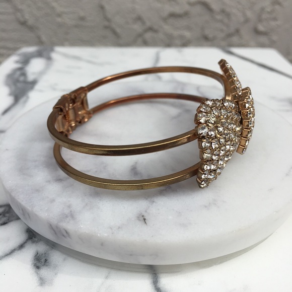 Bow Cuff Bracelet 🎀💎 - Picture 4 of 8